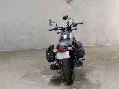 Moto Guzzi V7 III Carbon 2019