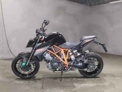 KTM 1290 Super Duke R 2015