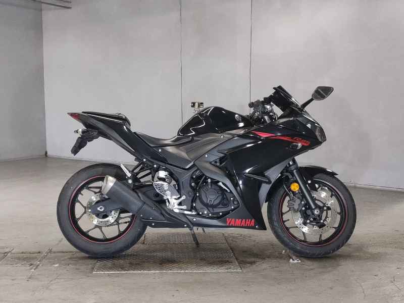 Yamaha YZF-R25 2015