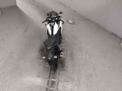 Yamaha YZF-R25 2017
