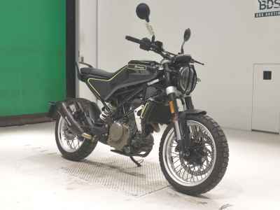 Husqvarna SVARTPILEN 401 2018