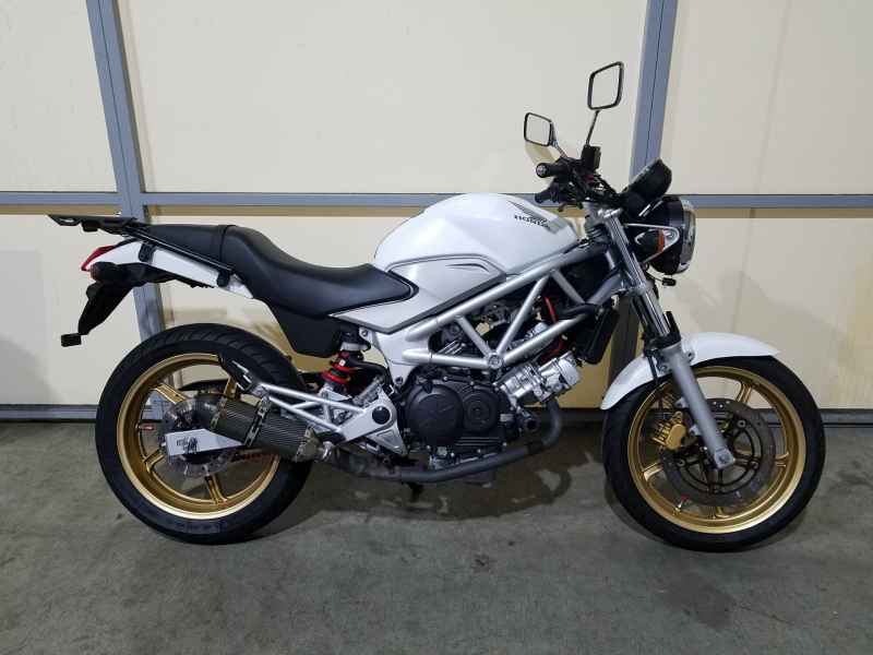 Honda VTR250 2011