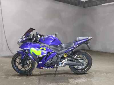 Yamaha YZF-R25 2017