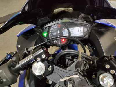 Yamaha YZF-R25 2017