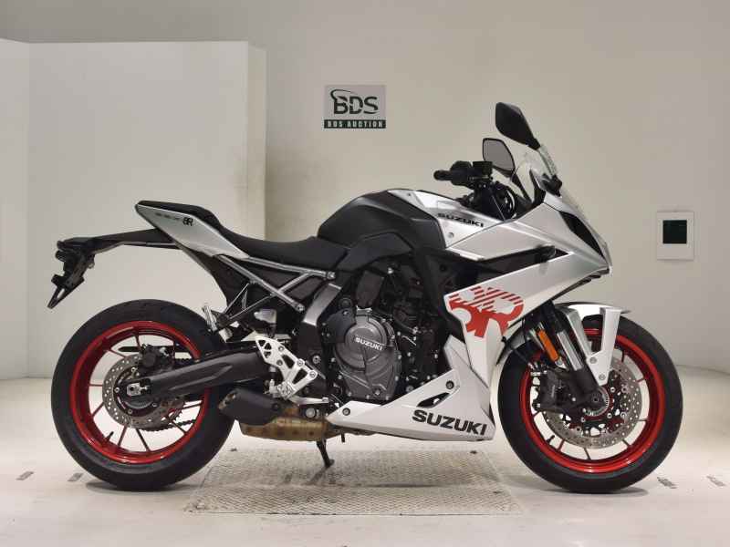 Suzuki GSX-8R 2024