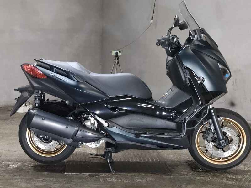 Yamaha XMAX 250 2022