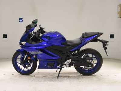 Yamaha YZF-R25 2021