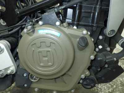 Husqvarna SVARTPILEN 401 2022