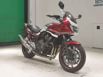 Honda CB400 Super Boldor 2018