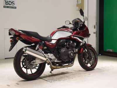 Honda CB400 Super Boldor 2018
