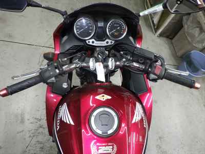 Honda CB400 Super Boldor 2018