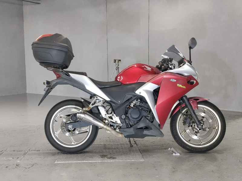 Honda CBR250R 2011
