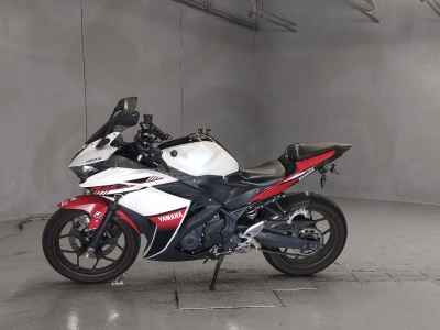 Yamaha YZF-R25 2016