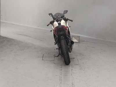 Yamaha YZF-R25 2016