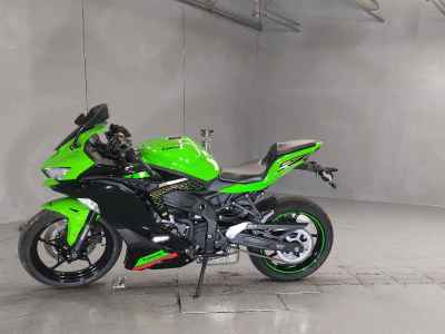 Kawasaki Ninja ZX-25R KRT Edition 2021