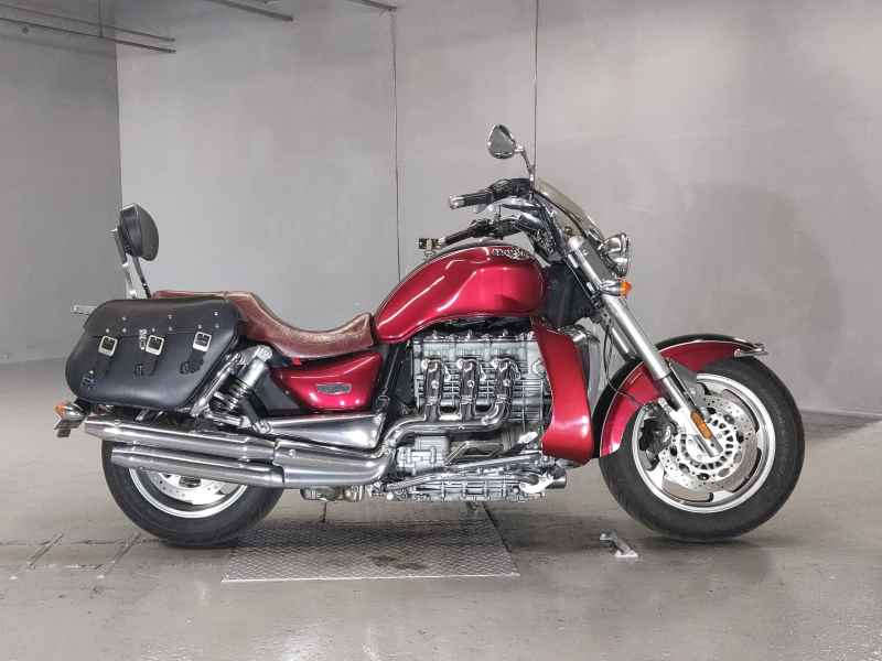 Triumph Rocket 3 Classic 2005