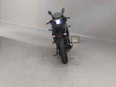 Yamaha YZF-R25 2015