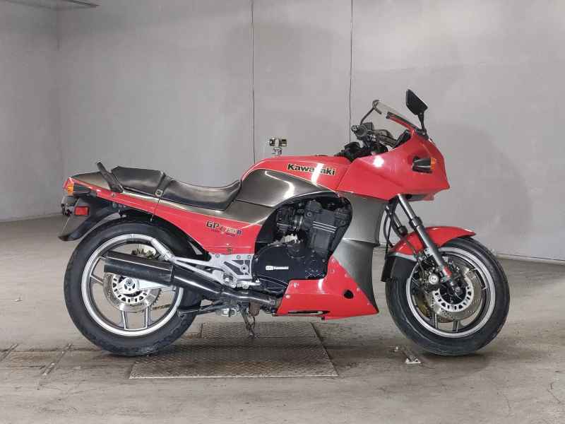 Kawasaki GPZ750R 1985