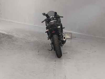 Yamaha YZF-R25 2020