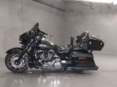 Harley-Davidson FLHTCUSE1800 CVO 2010