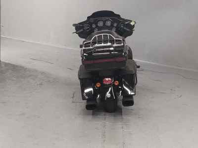 Harley-Davidson FLHTCUSE1800 CVO 2010