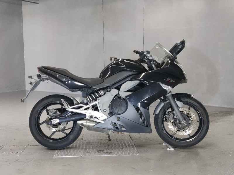 Kawasaki Ninja 400R 2011