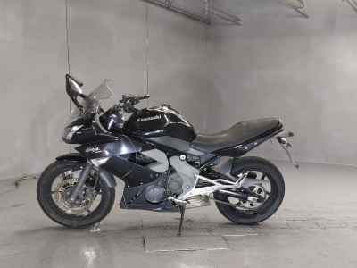 Kawasaki Ninja 400R 2011