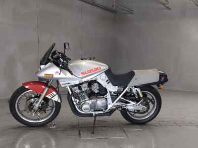 Suzuki GSX750S Katana 1982