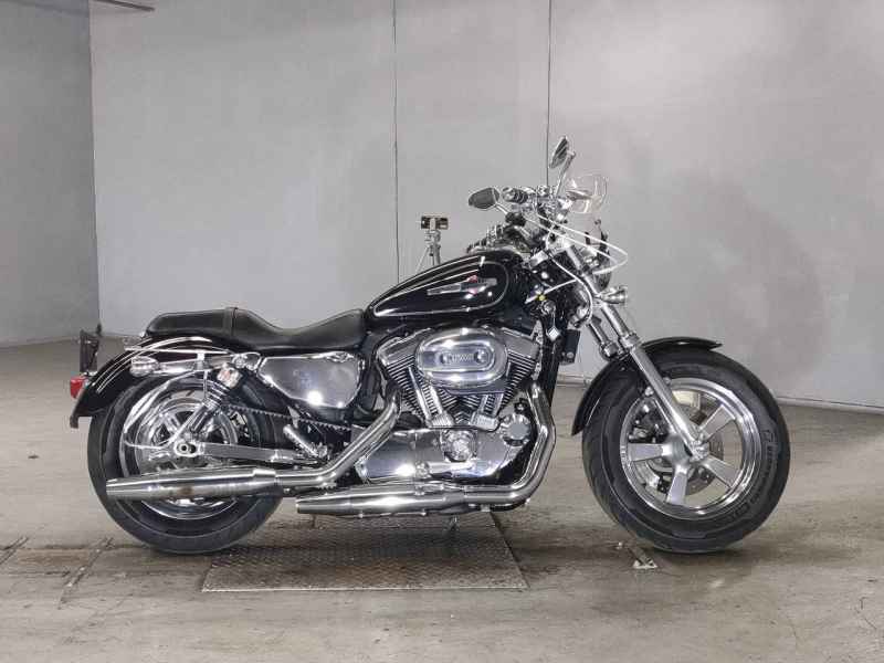 Harley-Davidson Sportster Custom XL1200C 2012