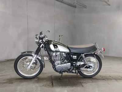 Yamaha SR400 2017