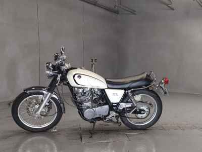 Yamaha SR400 2013