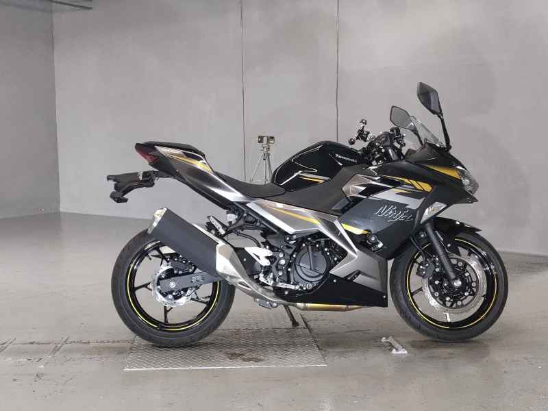 Kawasaki Ninja 400 2023