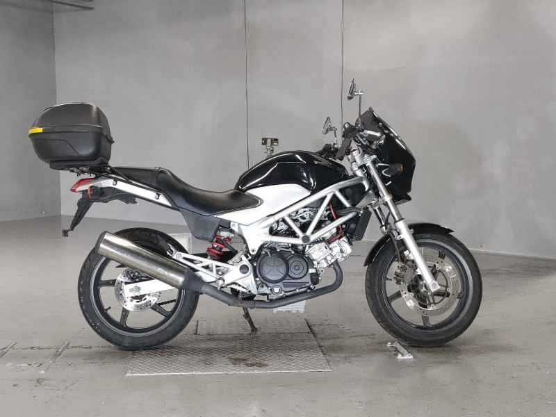 Honda VTR250 2009