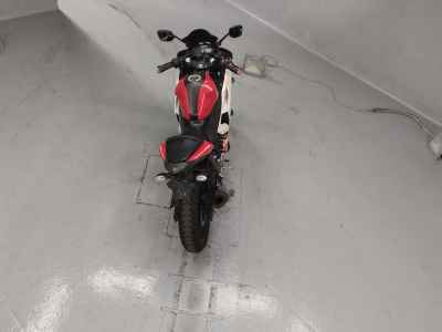 Yamaha YZF-R25 2015