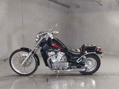 Suzuki Intruder 400 1996