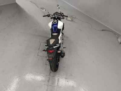 Suzuki Gladius SFV400 2010