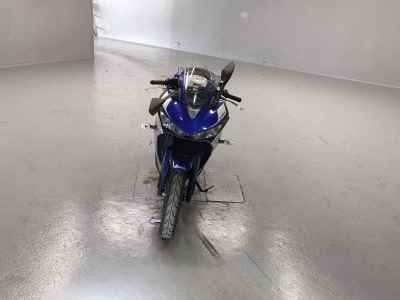 Yamaha YZF-R25 2015