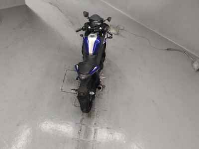Yamaha YZF-R25 2015