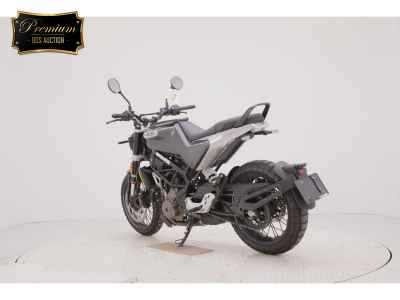 Husqvarna SVARTPILEN 401 2020