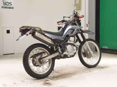 Yamaha SEROW XT250 2006
