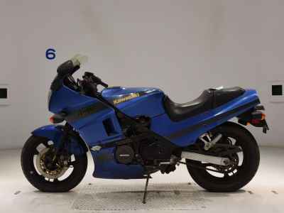Kawasaki GPZ400R 1987