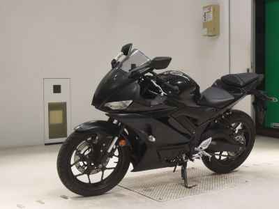 Yamaha YZF-R25 2021