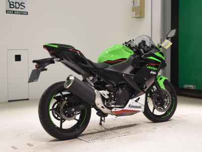 Kawasaki Ninja 400 2021