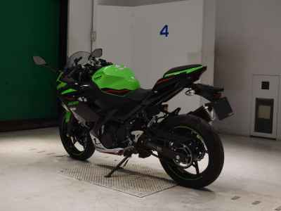 Kawasaki Ninja 400 2021