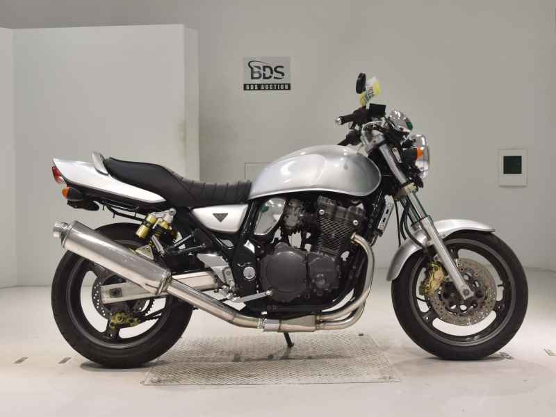 Suzuki GSX400 Inazuma 2000