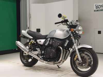Suzuki GSX400 Inazuma 2000