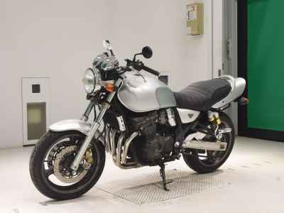 Suzuki GSX400 Inazuma 2000