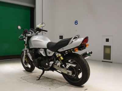 Suzuki GSX400 Inazuma 2000