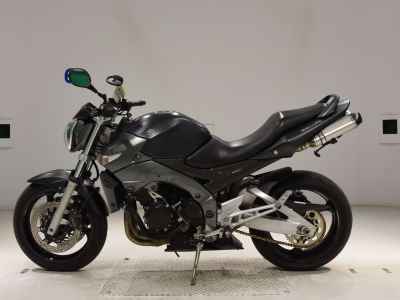 Suzuki GSR400 2006
