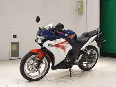 Honda CBR250R 2011